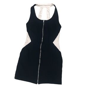 Forever 21 Black Cream Two Toned Sleeveless Mini Dress Size Small Women’s